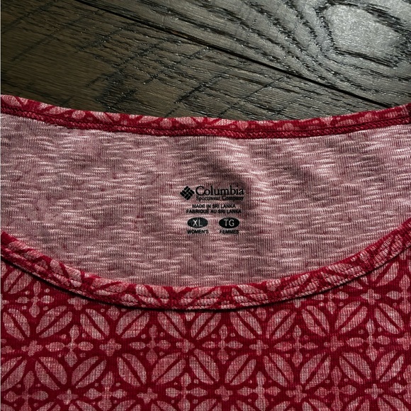 Columbia Sportswear Women’s Red Geometric Floral Scoop Neck Long Sleeve Shirt - Picture 4 of 10